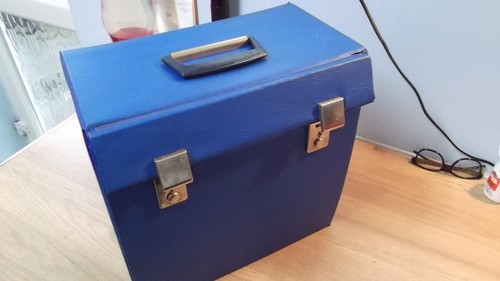 Vintage record carry case - record,